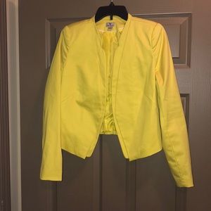 Yellow blazer